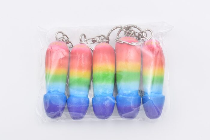 Μπρελόκ Ξύλινος Φαλλός Πολύχρωμο Ουράνιο Τόξο - Image 3