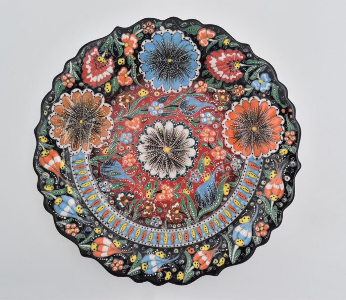 Κεραμικό Πιάτο με Ανάγλυφα Μοτίβα - Image 2