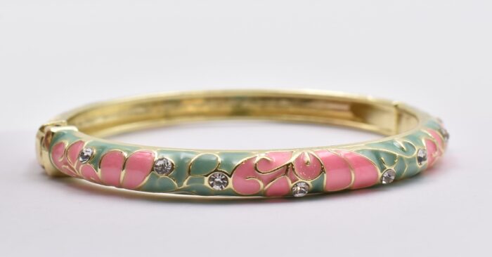 Βραχιόλι – Χειροπέδα με Ανάγλυφο Σμάλτο & Λουλούδια - Image 18
