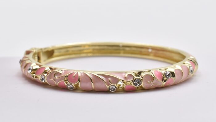 Βραχιόλι – Χειροπέδα με Ανάγλυφο Σμάλτο & Λουλούδια - Image 5